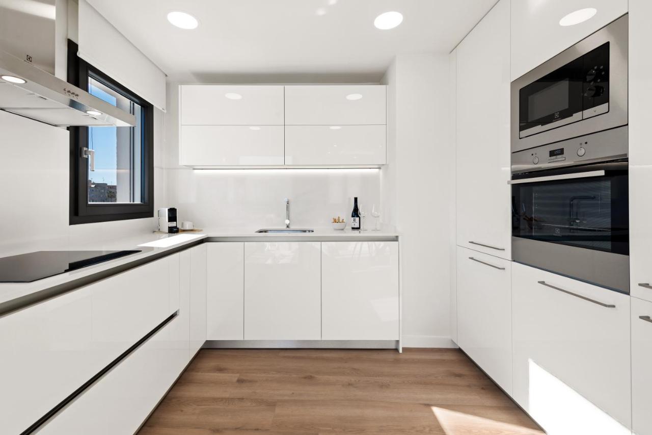 Sunny Modern Apartment Perfect Located 에스테포나 외부 사진
